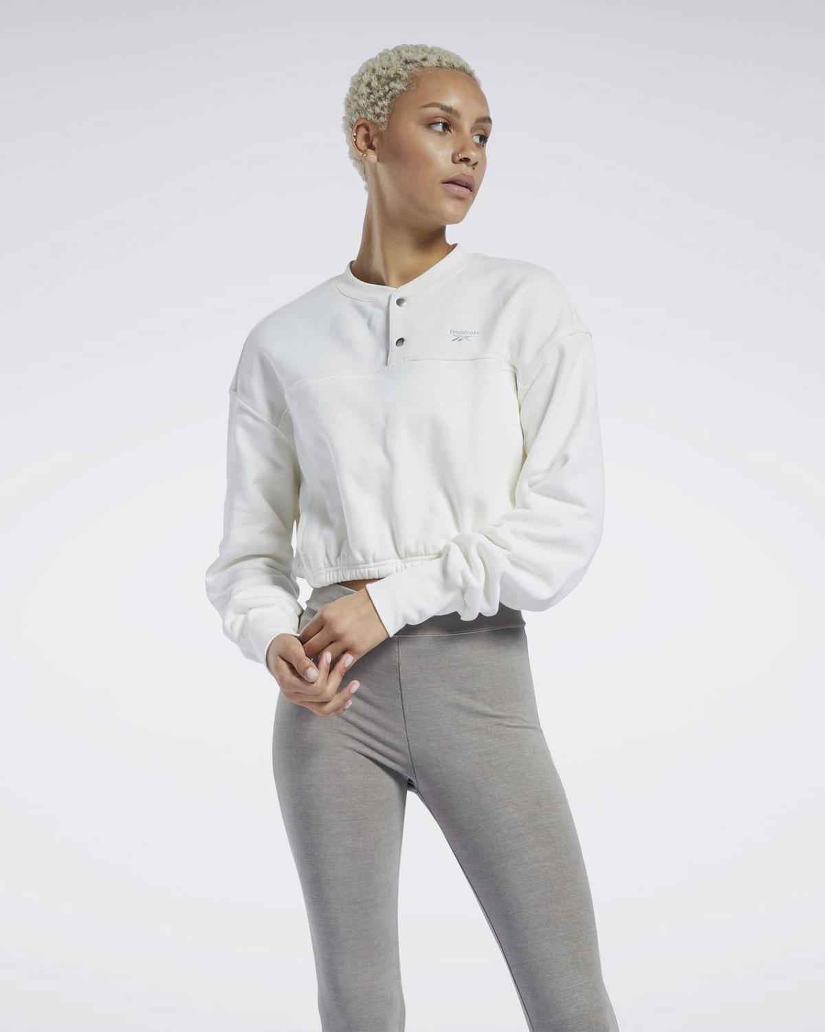

Свитшот женский Reebok HB8637 бежевый XS, HB8637