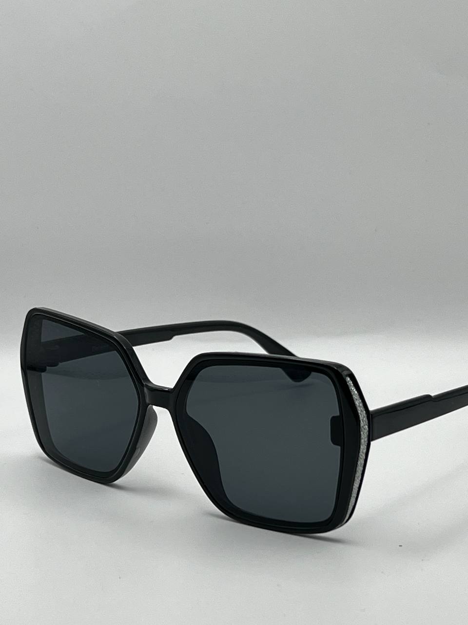 Солнцезащитные очки женские SunGold Бабочка-3 черные
