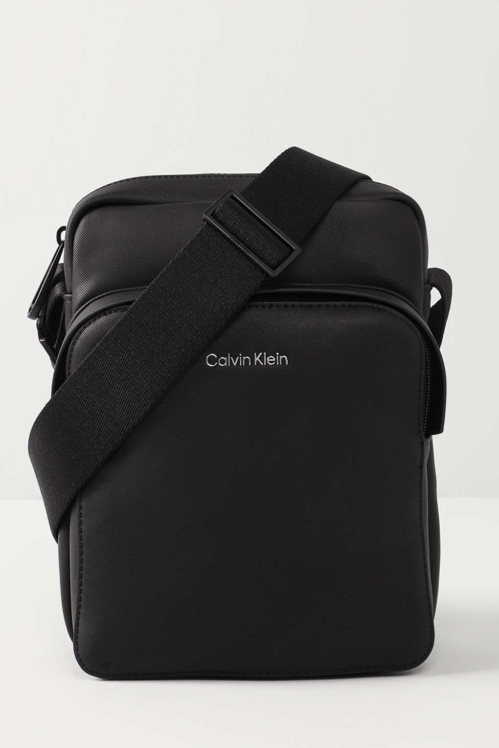 

Сумка планшет мужская Calvin Klein K50K510287 черная, Черный, K50K510287