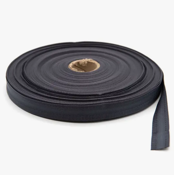 

Лента брючная 15мм черная 50м С3221-1