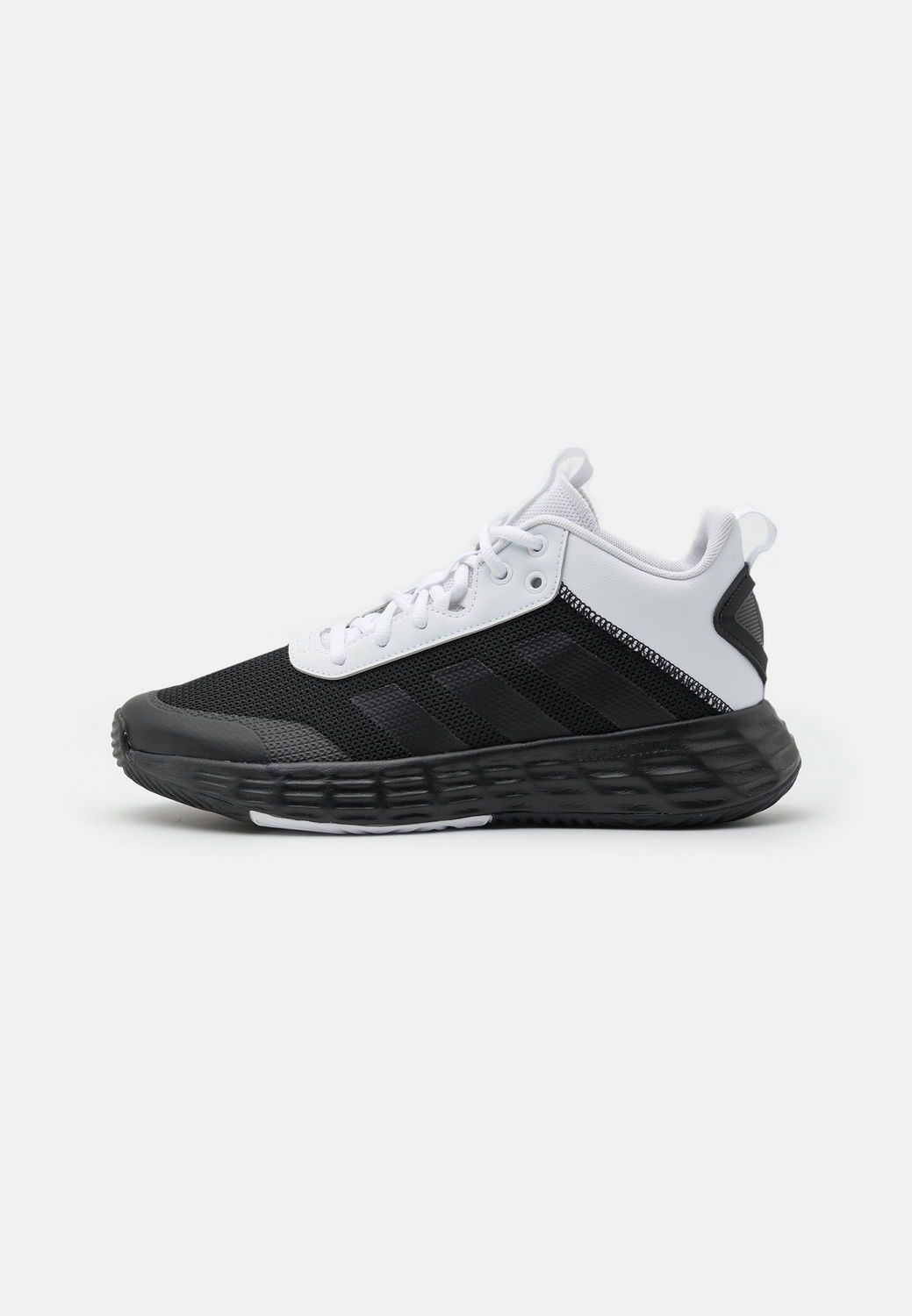 

Кроссовки мужские Adidas AD542A56F черные 42 2/3 EU, Черный, AD542A56F