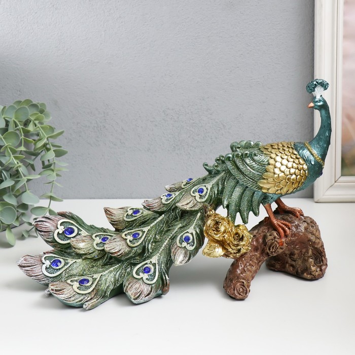 

Сувенир полистоун "Павлин с зелёными перьями с золотой обводкой на коряге" 32х14х20,5 см, Зеленый