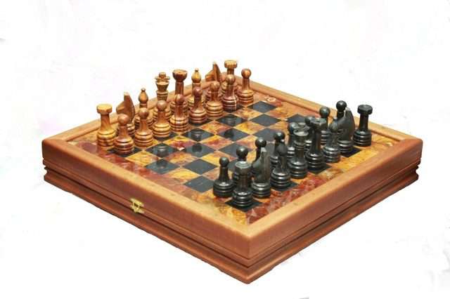 Шахматы каменные стандартные (высота короля 3,50) 43*43 см 999-RTG-9507