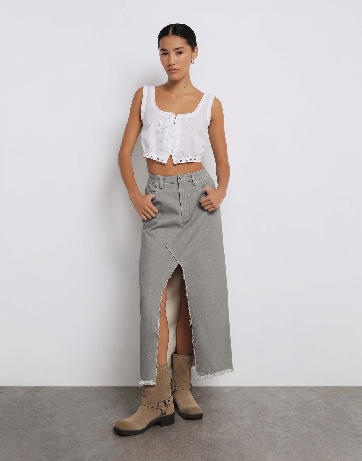 Юбка женская Gloria Jeans GSK018415 серый стоунвош S170 1999₽