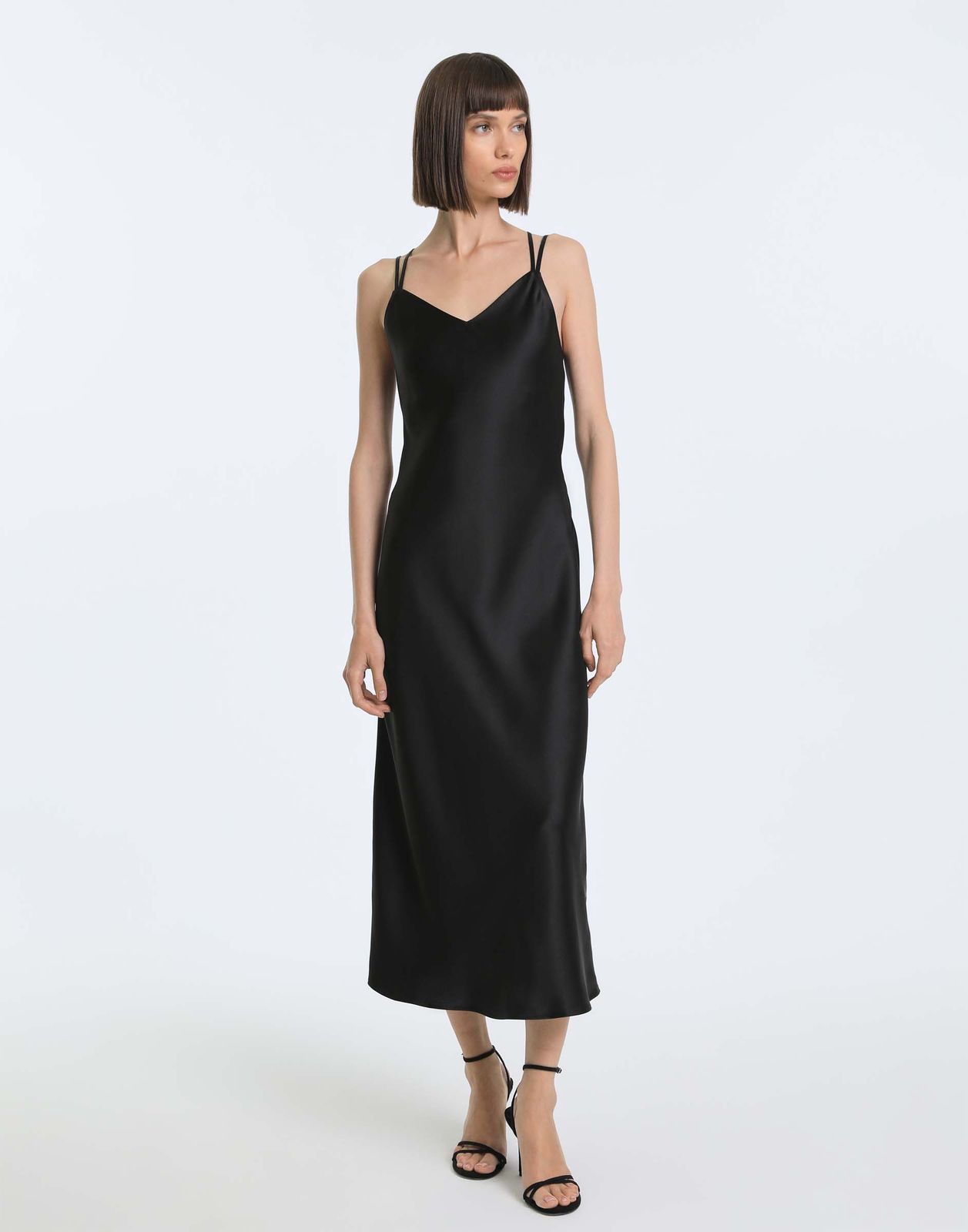 

Платье женское Gloria Jeans GDR028464 черный XS/164, GDR028464