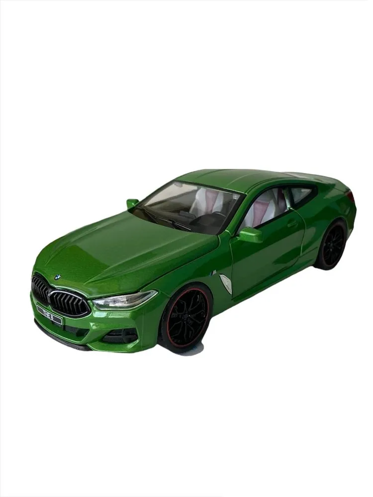 

Машинка BMW купе 8-series 1:24 зеленая инерционная, свет, звук, все открывается
