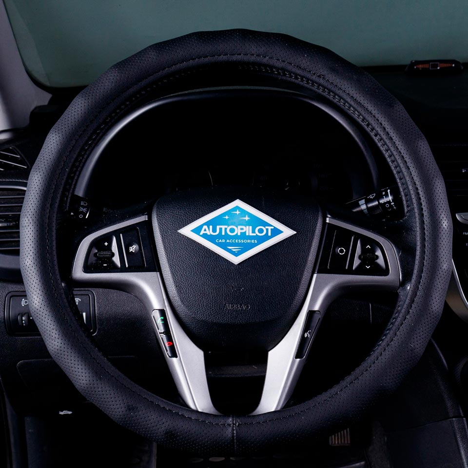 

Оплетка на руль Автопилот Audi-43-BLW-030001 Ауди РС5 (2011 - 2015) купе/ Audi RS 5, Черный
