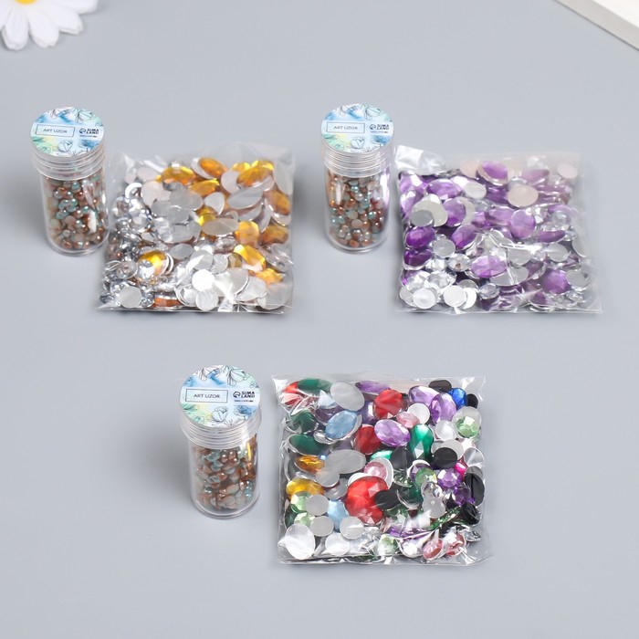 

Арт Узор Декор "Полубусины и стразы. Градиент голубой крем" d=4 мм 10г 200 шт 5х2,5 см МИК