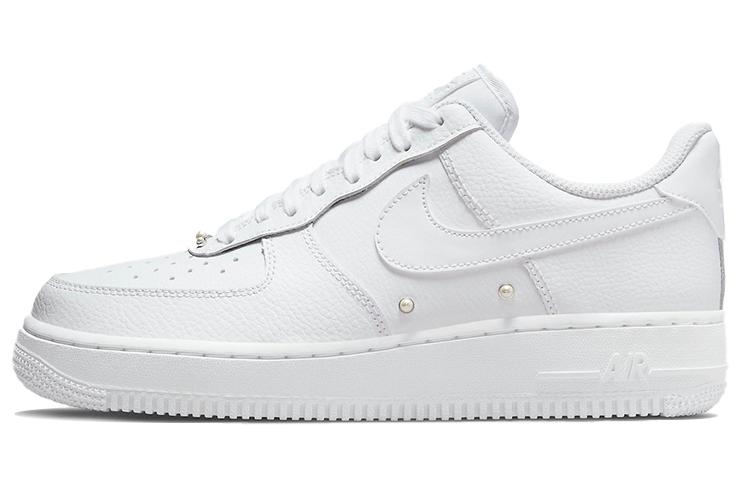 

Кеды унисекс Nike Air Force 1 Low '07 SE Pearl белые 37.5 EU, Белый, Air Force 1 Low '07 SE Pearl