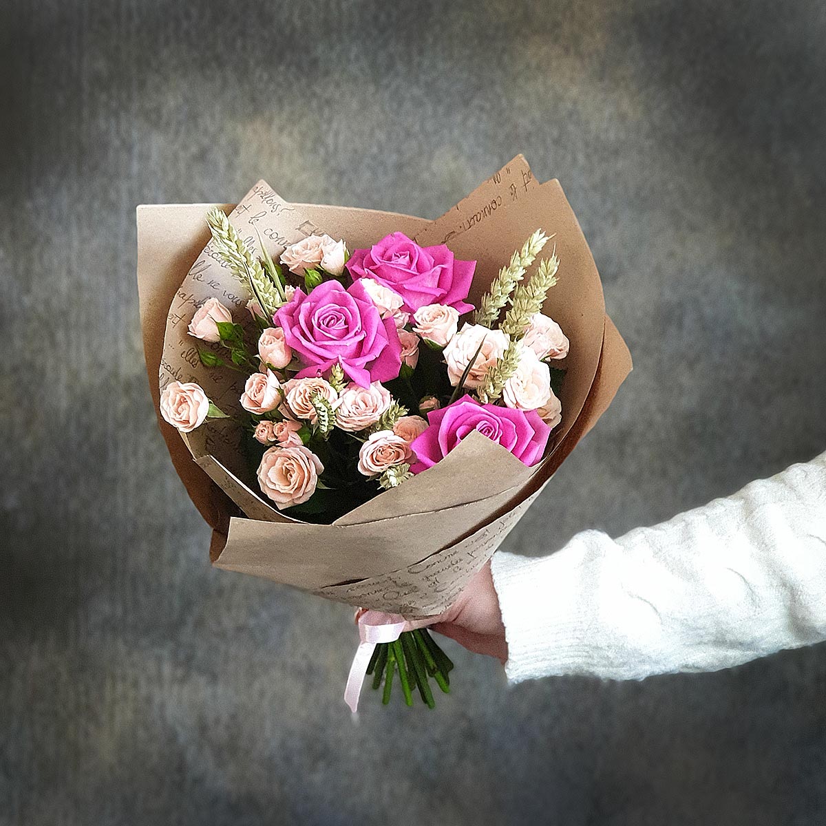

Букет живых цветов, Талисман Флора, B1396, 40см