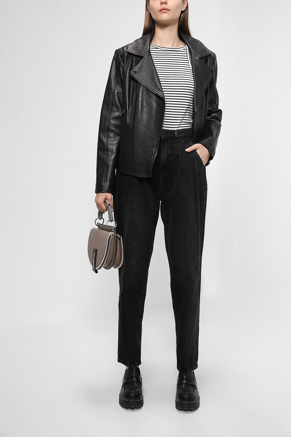 

Джинсы женские Guess Jeans W2BA29 D4QD1 черные 26, Черный, W2BA29 D4QD1