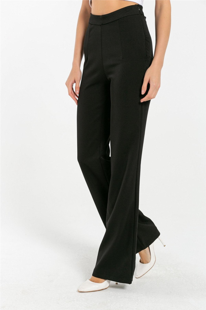 

Брюки женские Miss Poem 890 черные M (товары доставляются из-за рубежа), 890