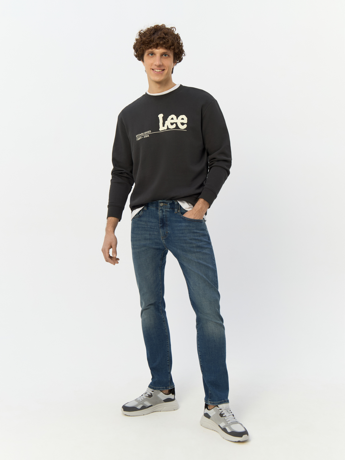 

Свитшот мужской Lee 112339014 черный M, 112339014