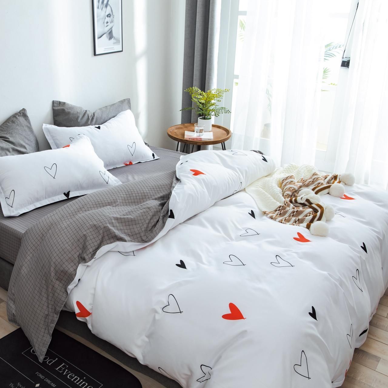 

Комплект постельного белья Mency House 2-х спальный 70х70 2Мх-Цветные сердечки на белом, 111h