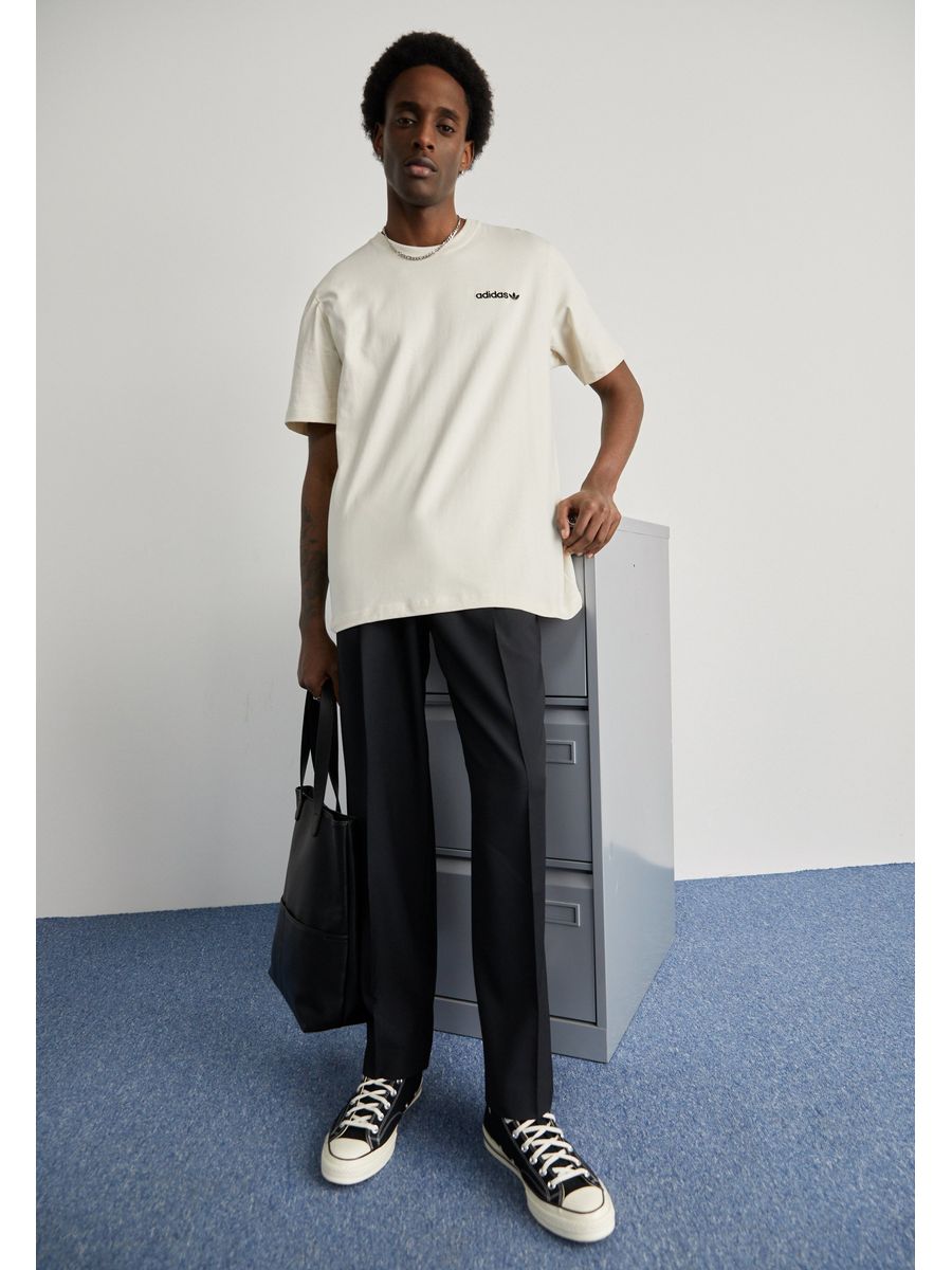 

Футболка мужская Adidas Originals AD122O11I белая XL, Белый, AD122O11I