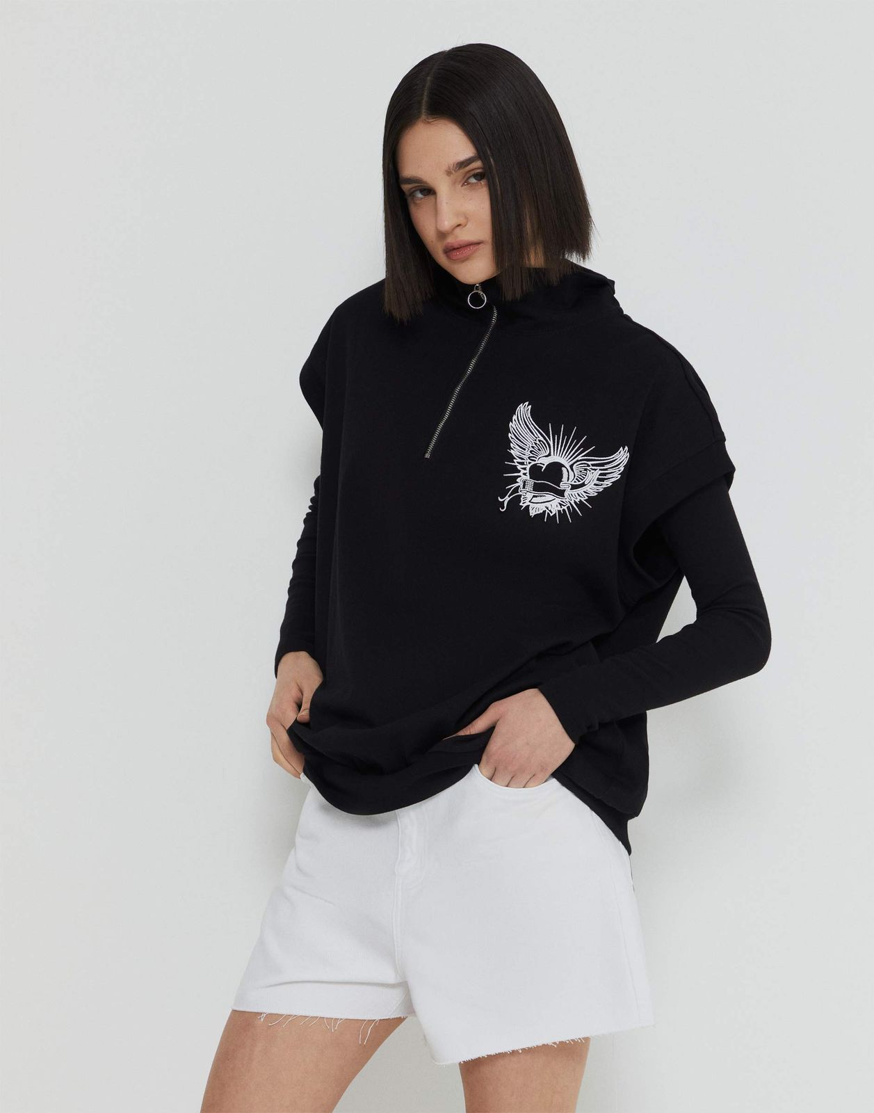 

Жилет для девочки Gloria Jeans GAC022966 черный 10-12л/152, GAC022966