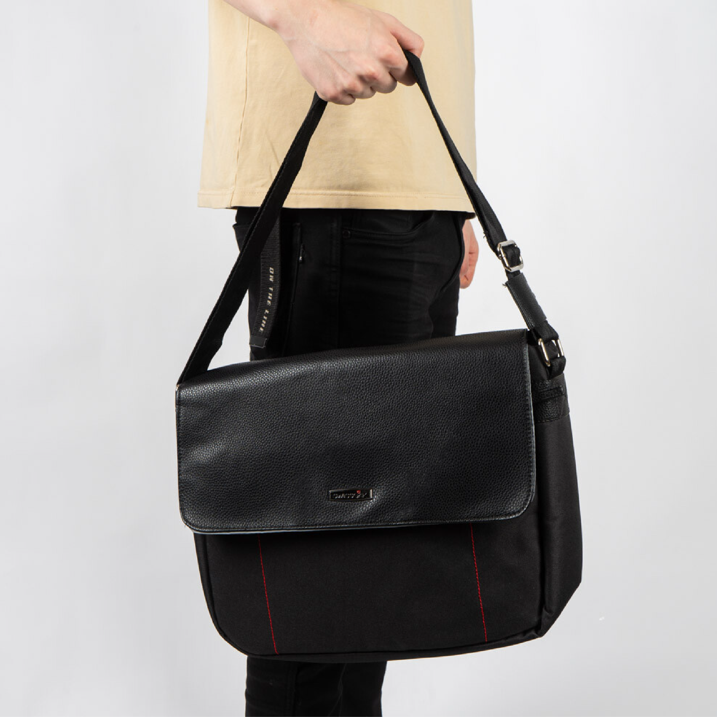 Сумка мессенджер мужская SwissOak SO-002, черный