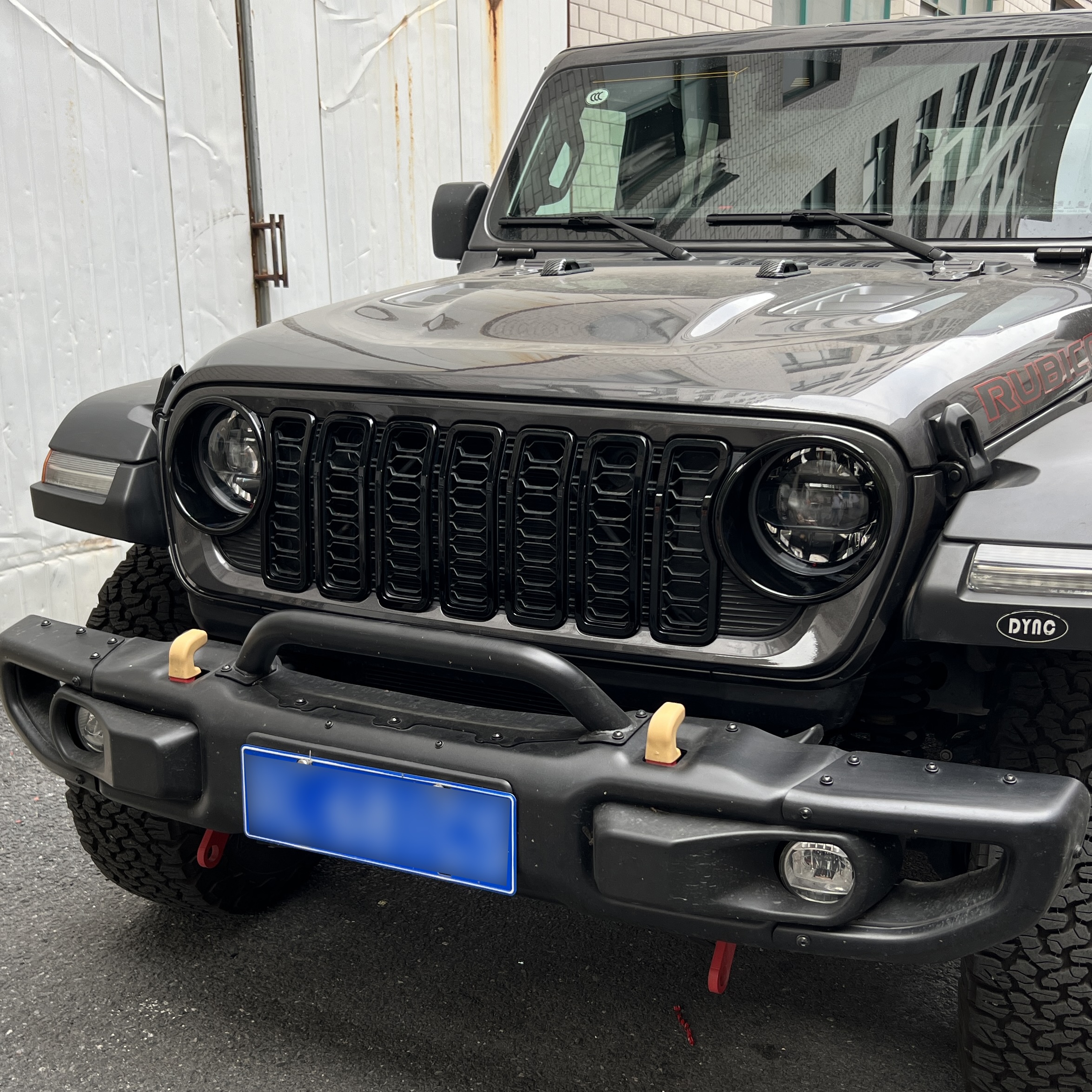 Накладки на решетку радиатора Jeep Wrangler JL Gladiator JT