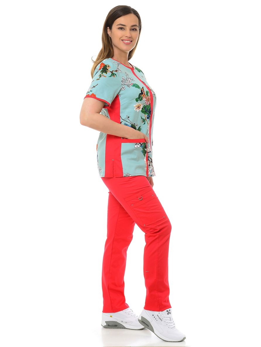 

Костюм медицинский женский MedicalWear Сакура 120 разноцветный 44 RU, Сакура 120