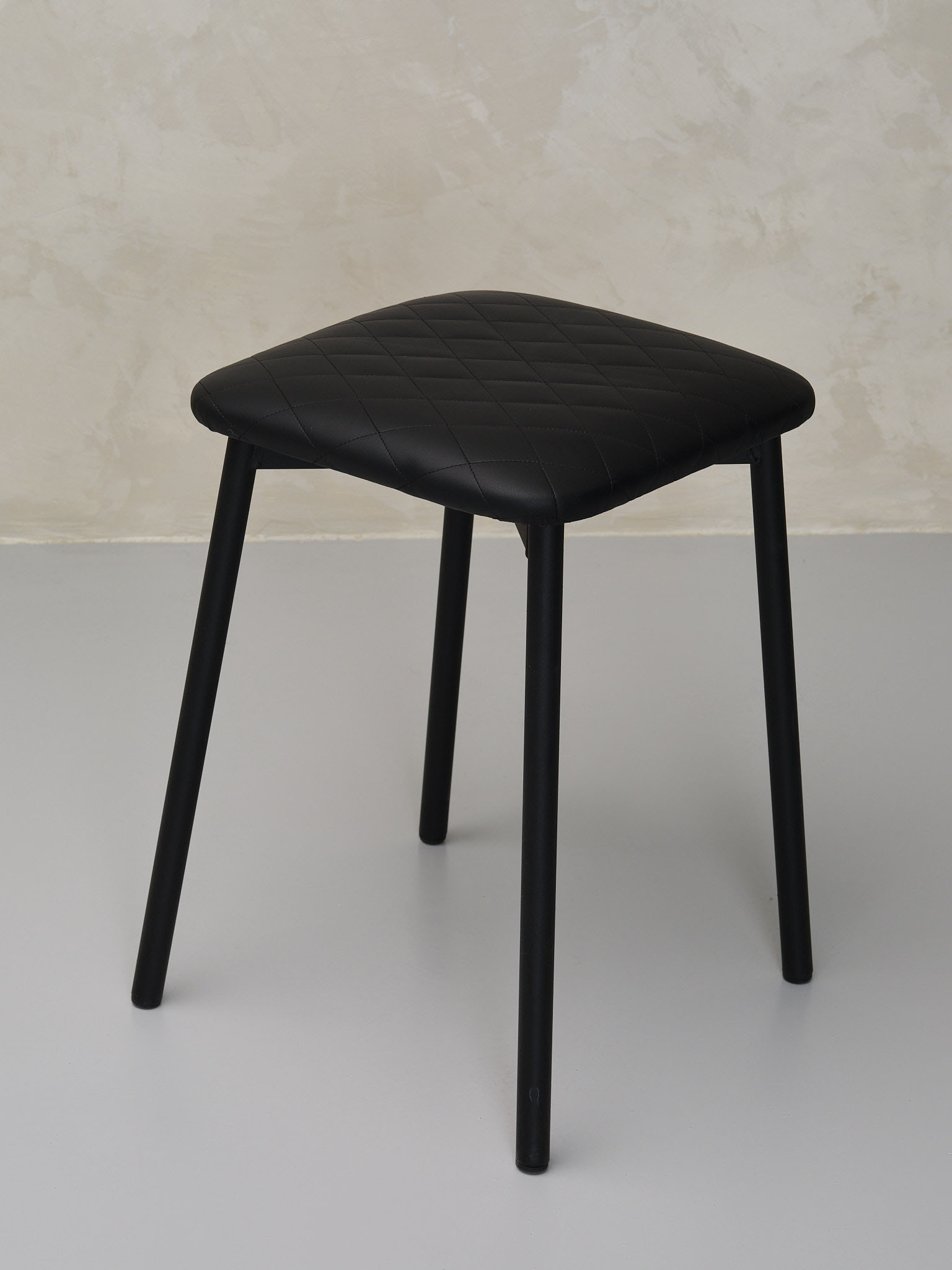 

Табурет для кухни Furnica Stool с мягким сиденьем, 1 шт черный, stool