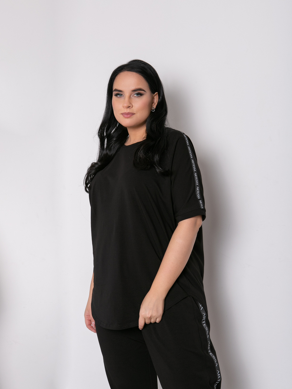 

Футболка женская ARTESSA BL43002BLK01 черная 64-66 RU, BL43002BLK01