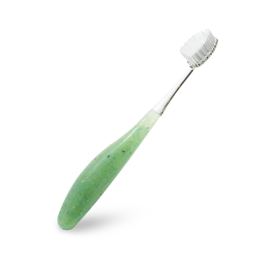 фото Зубная щетка radius для взрослых source floss изумруд