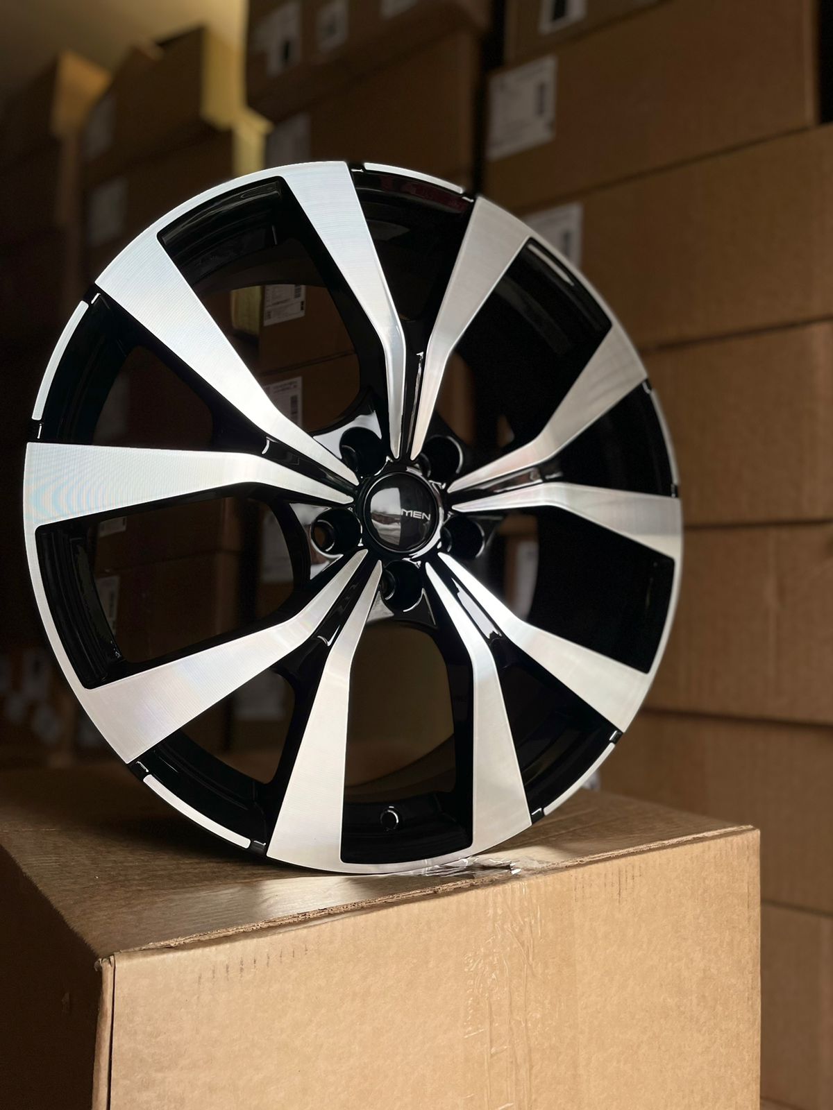 

Колесный диск Khomen Wheels 7x19 5x108 ET33 DIA60.1, KHW1906