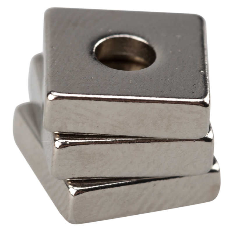 Неодимовый магнит Rexant, прямоугольник 10х10х3 мм с зенковкой 6х3,5 мм (3 шт.) правило алюминиевое 3 м прямоугольник