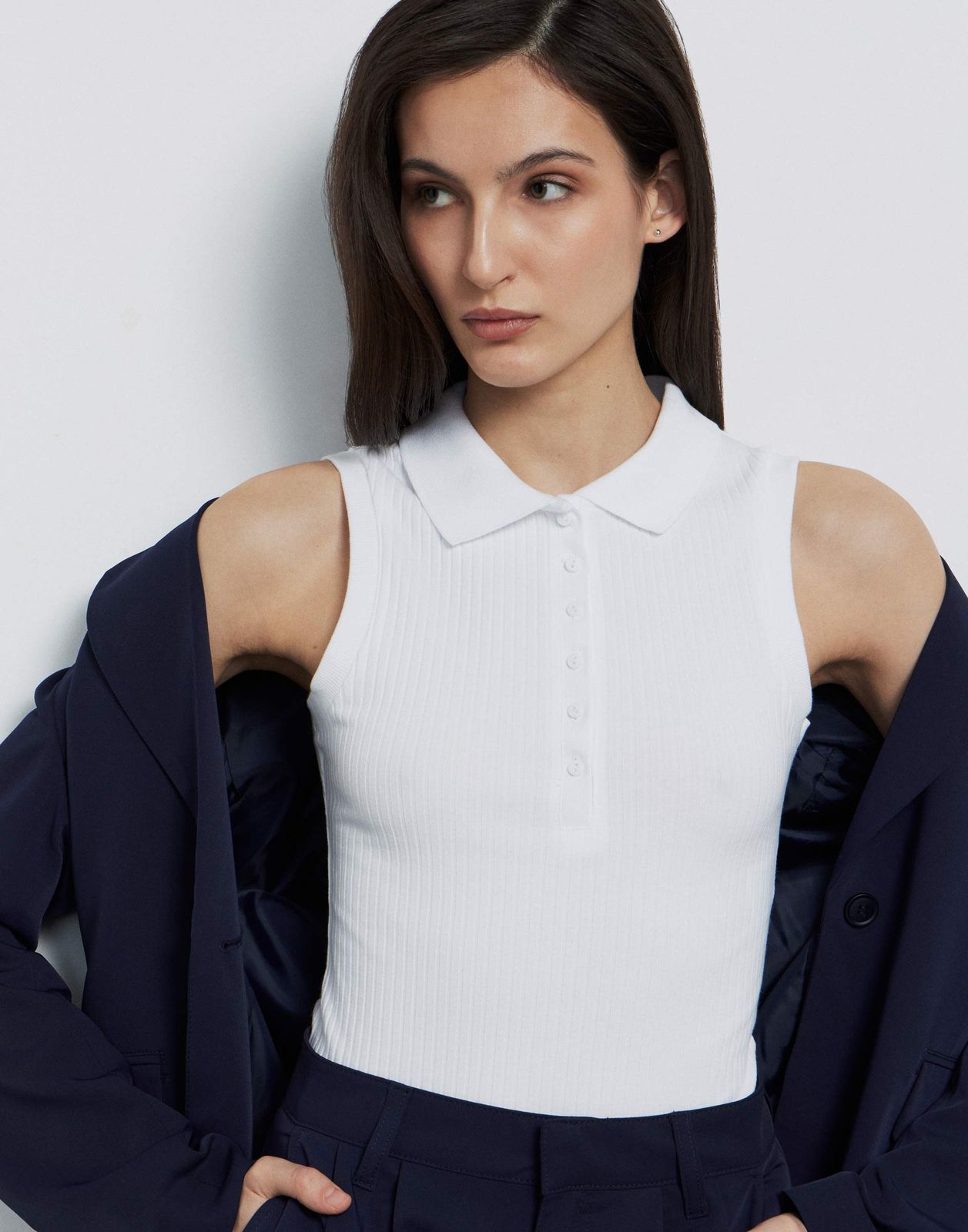 

Боди женское Gloria Jeans GKT023547 белый M/170, GKT023547