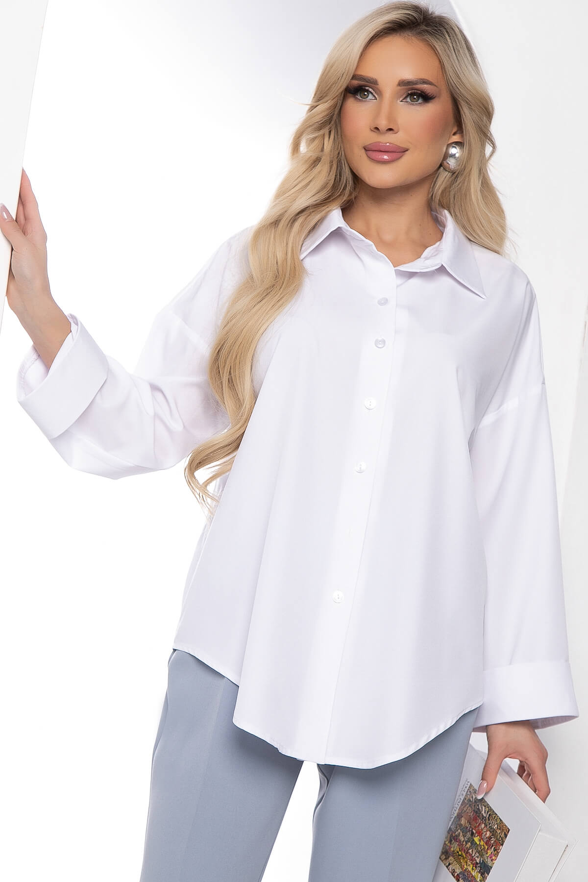 Рубашка женская LT Collection Каталина белая 48 RU
