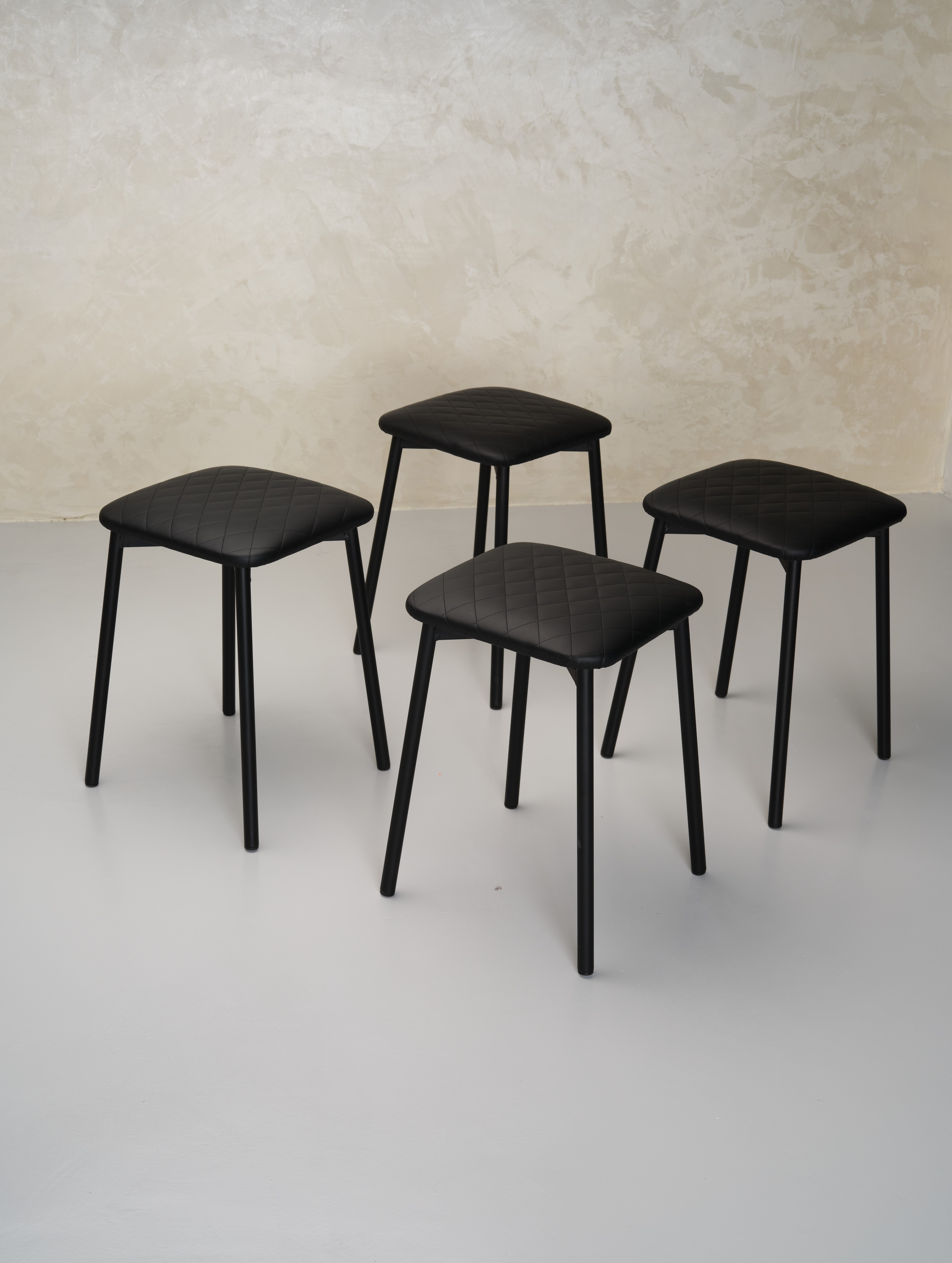 Табурет для кухни Furnica Stool с мягким сиденьем, 4 шт черный