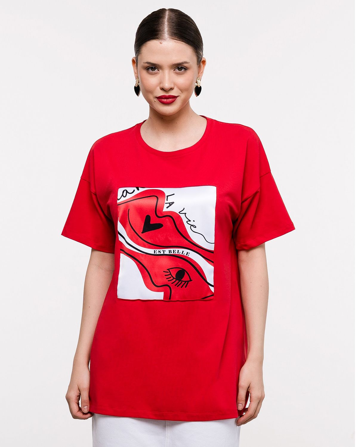 

Футболка женская SAHAR Art lab OFKD красная 44-48 RU, Красный, OFKD