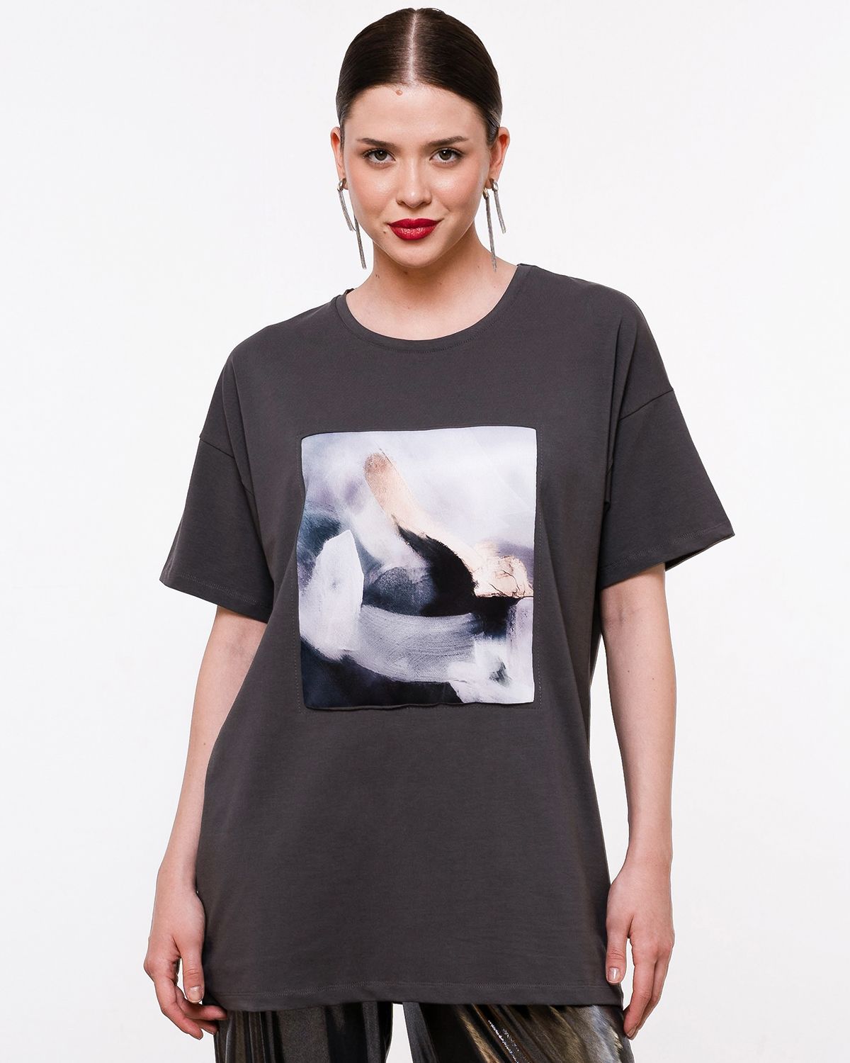 

Футболка женская SAHAR Art lab OFKD серая 44-48 RU, Серый, OFKD