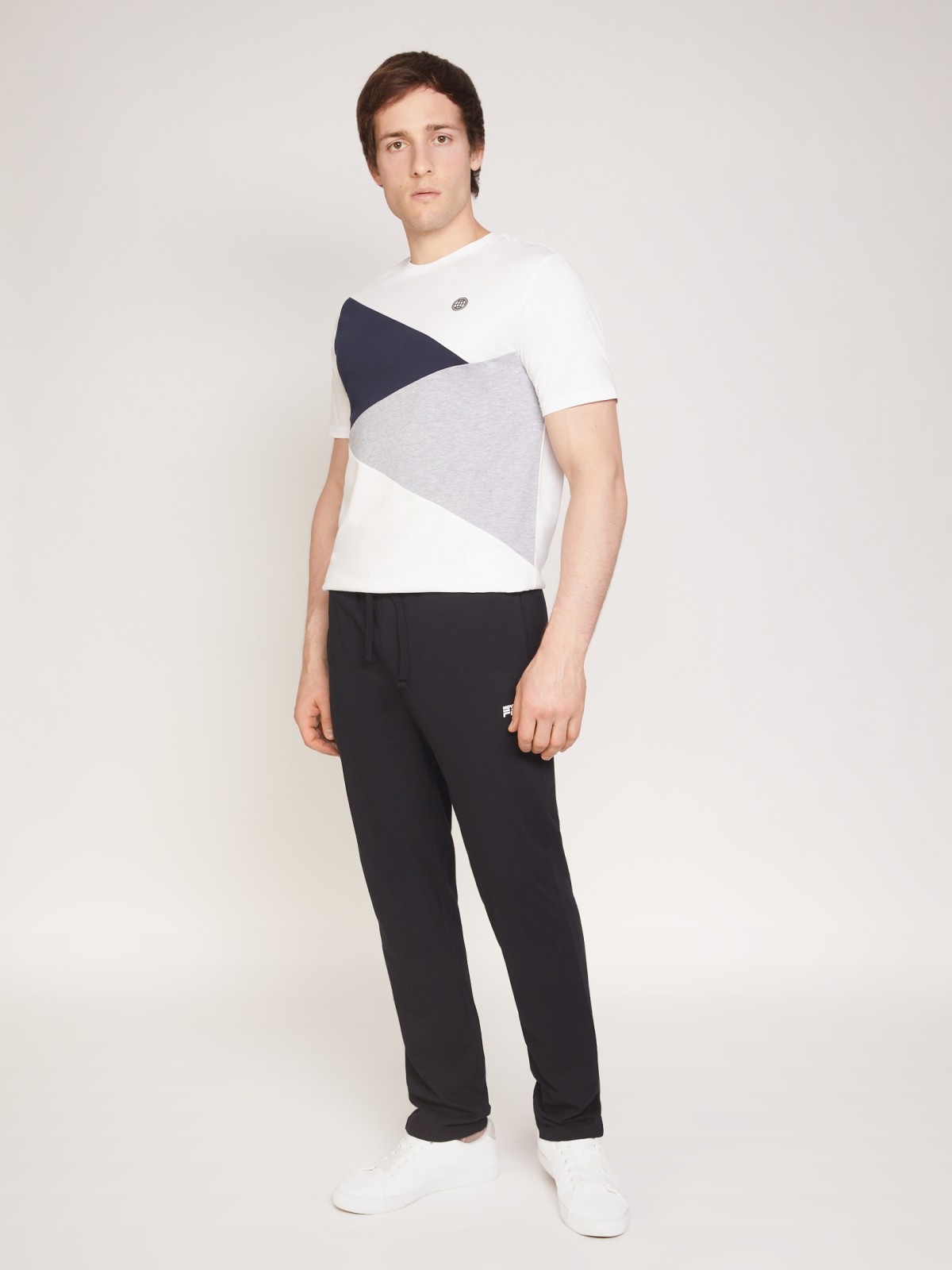 

Спортивные брюки мужские Zolla z01131761U0325900 черные XL, z01131761U0325900