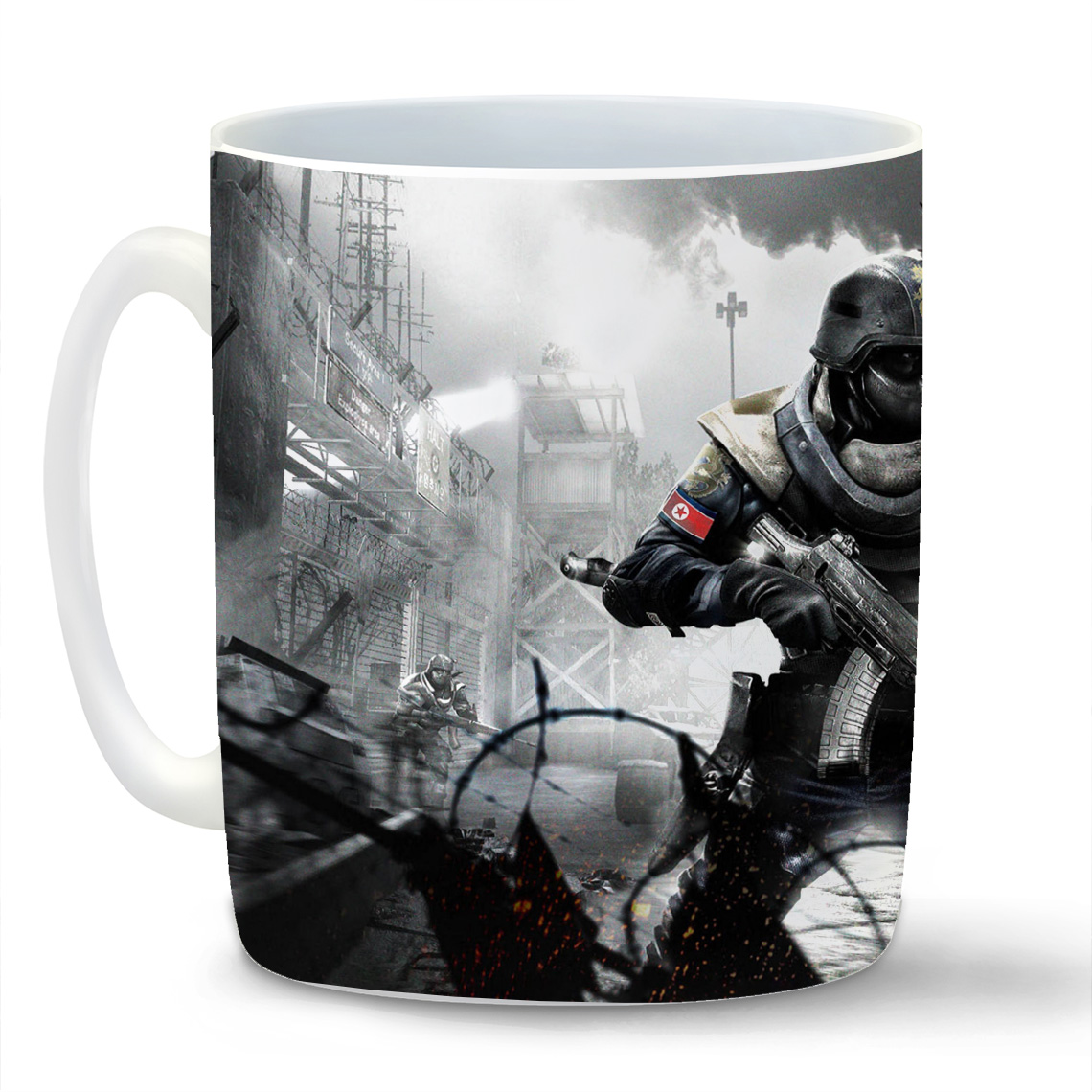 

Кружка белая CoolPodarok homefront Солдат Обрывок флага в руке