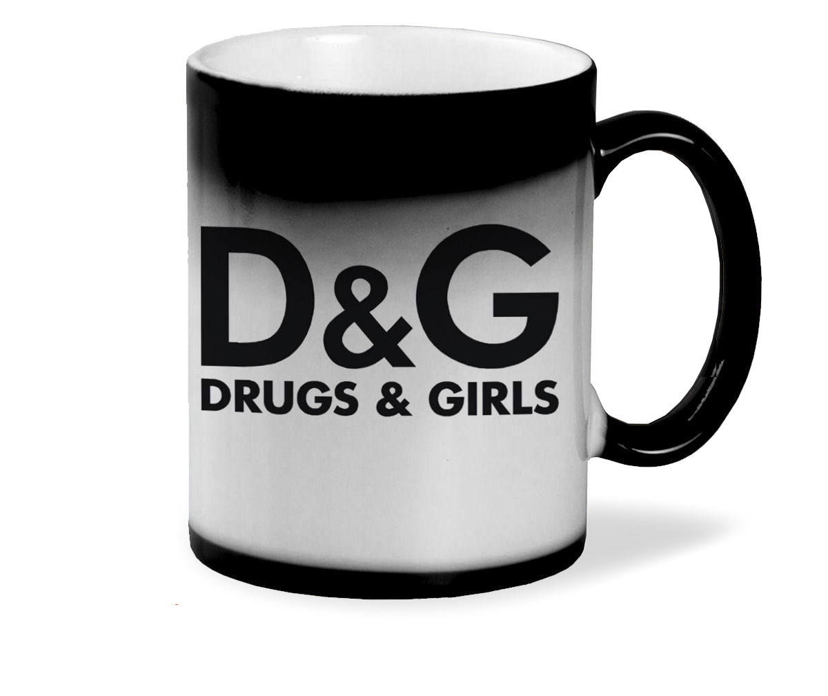 

Кружка хамелеон черный CoolPodarok D and G drugs and girls