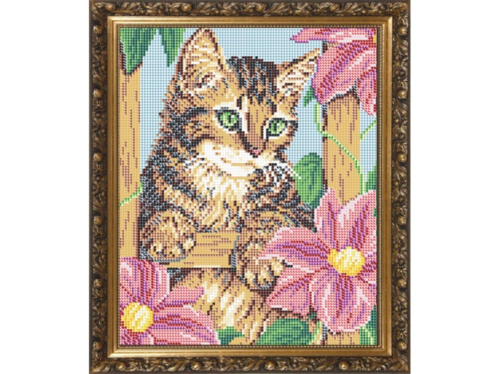 

Рисунок на ткани «Котенок в клематисах»