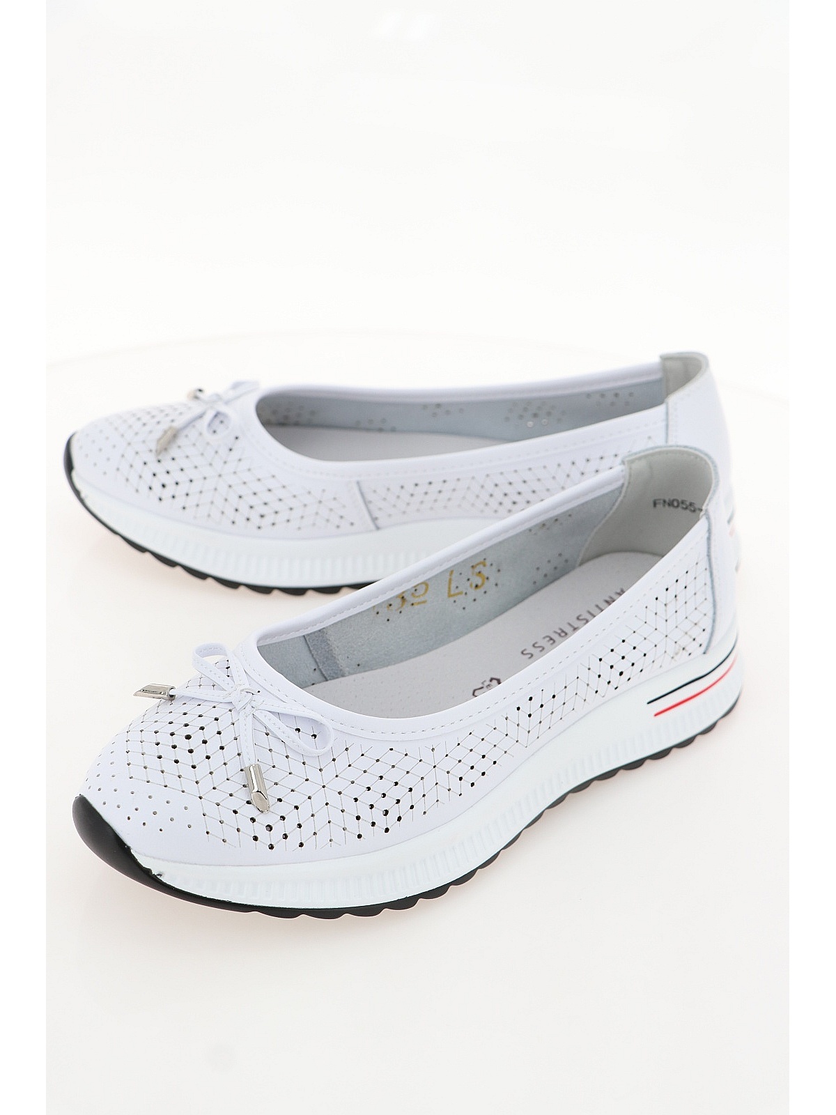 

Туфли женские Baden FN055-010 белые 36 RU, Белый, FN055-010