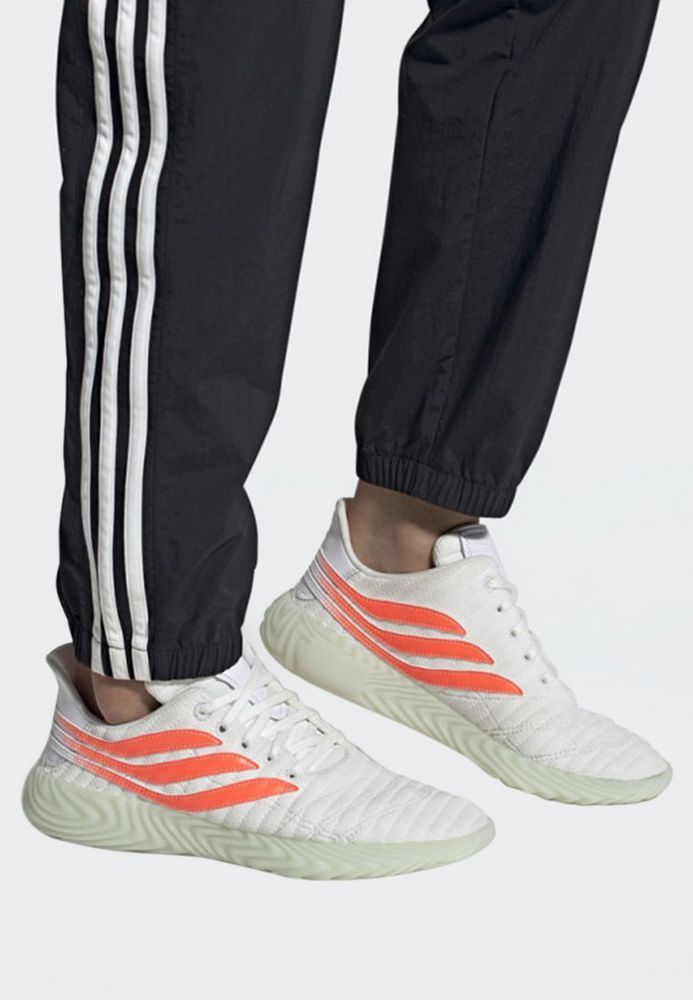 

Кроссовки мужские Adidas Originals AD112O07G белые 38 EU, Белый, AD112O07G