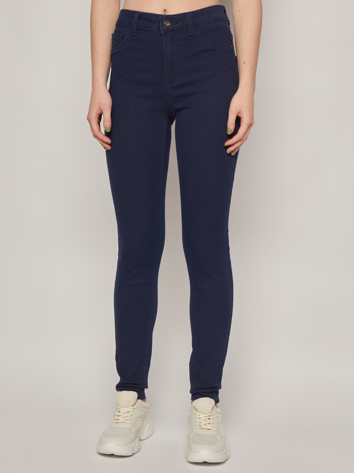 

Джинсы женские Zolla 22211711S042 синие 32, 22211711S042