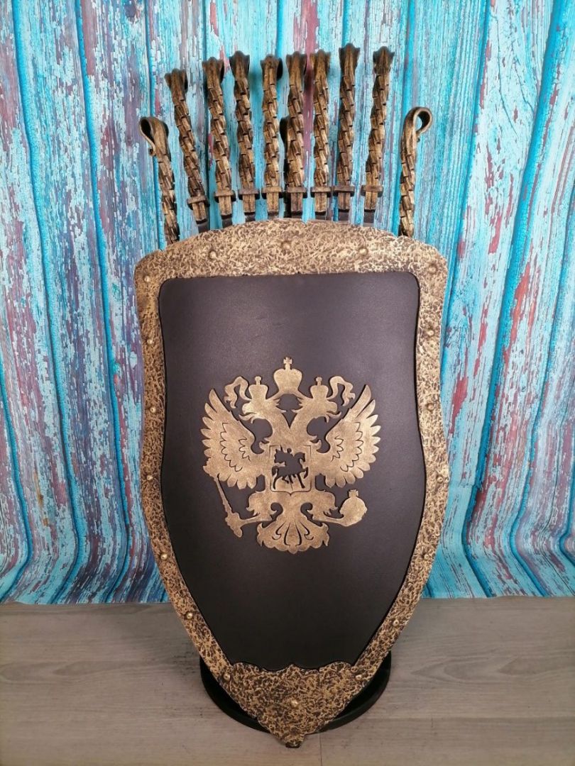 

Каминный набор Щит-подставка Герб на 8 шампуров Монблан, Золотистый;коричневый