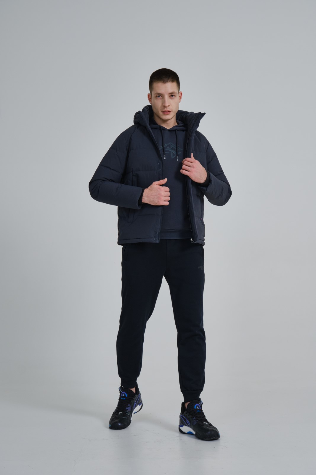 

Пуховик мужской Anta 852341908-3 темно-синий XL, 852341908-3