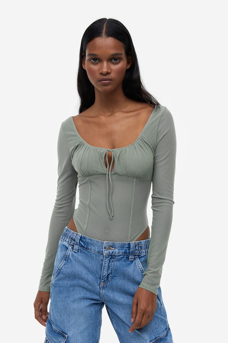 

Боди женское H&M 1156379003 хаки L (доставка из-за рубежа), 1156379003