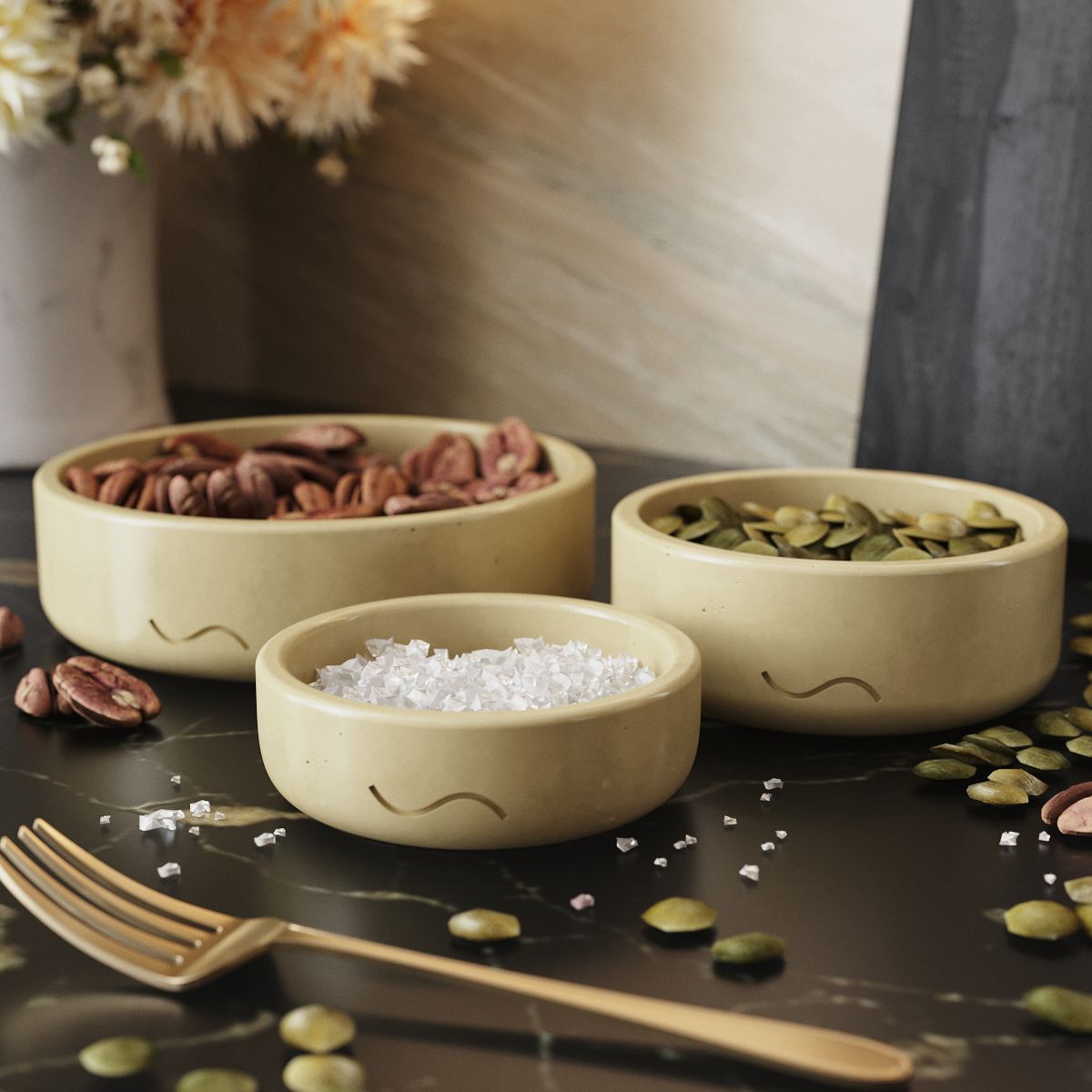 

Набор для кухни Astrid №7 миска S, солонка XS и сервировочная тарелка M кремовый глянец.