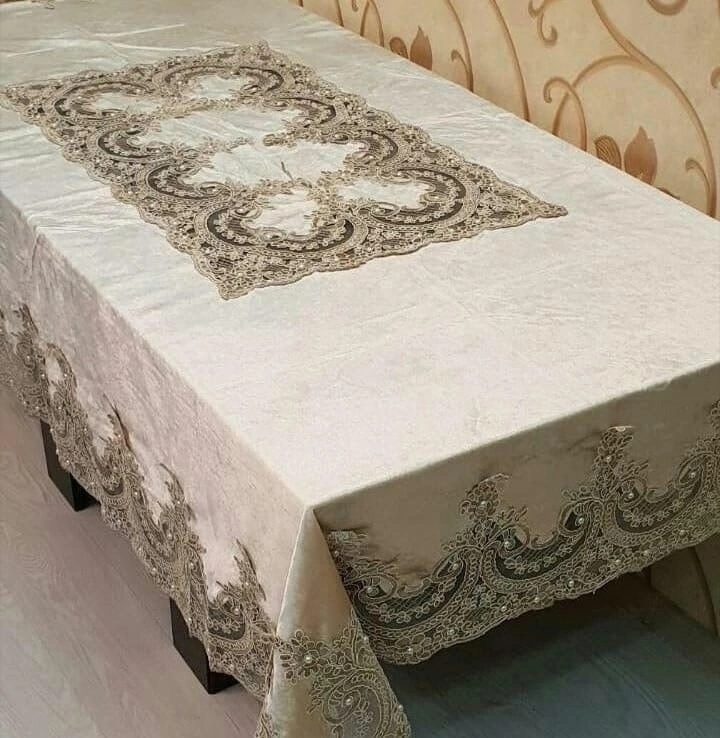 

Скатерть велюровая с жемчугом прямоугольная Титан, 140х180 см, 853