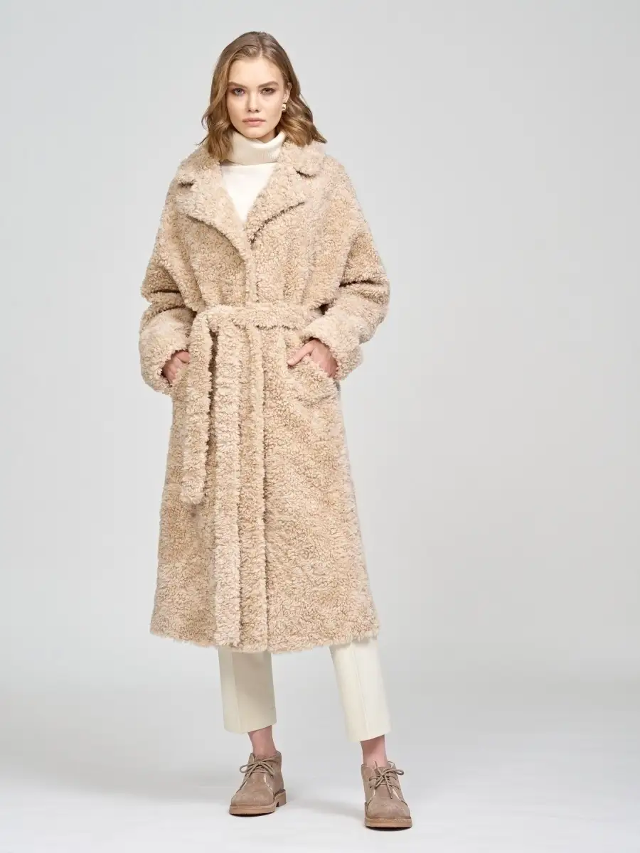 

Шуба женская SilverFox S1054-0-0-8r023 бежевая 44 RU, Бежевый, S1054-0-0-8r023