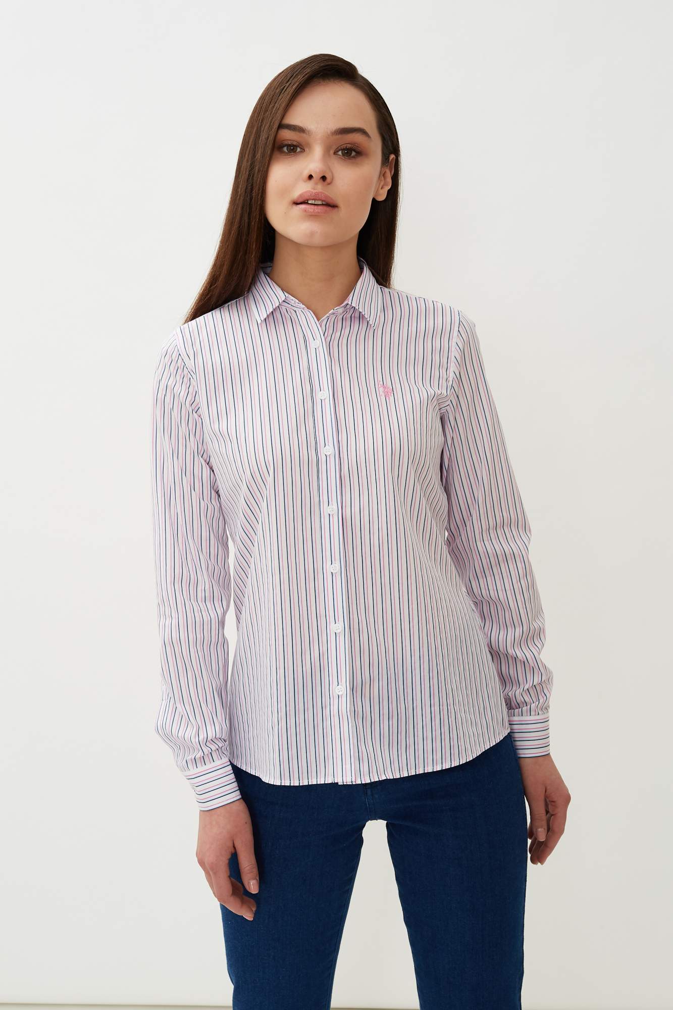 

Рубашка женская U.S. POLO Assn. G082SZ0040CAIN020K-E белая 40, G082SZ0040CAIN020K-E