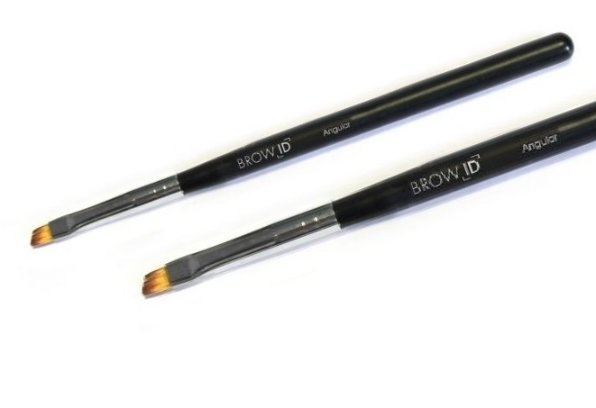 Кисть для бровей скошенная RUNAIL Angular Brow m art кисть для бровей 10 плоская синтетика ручка черная профессиональная