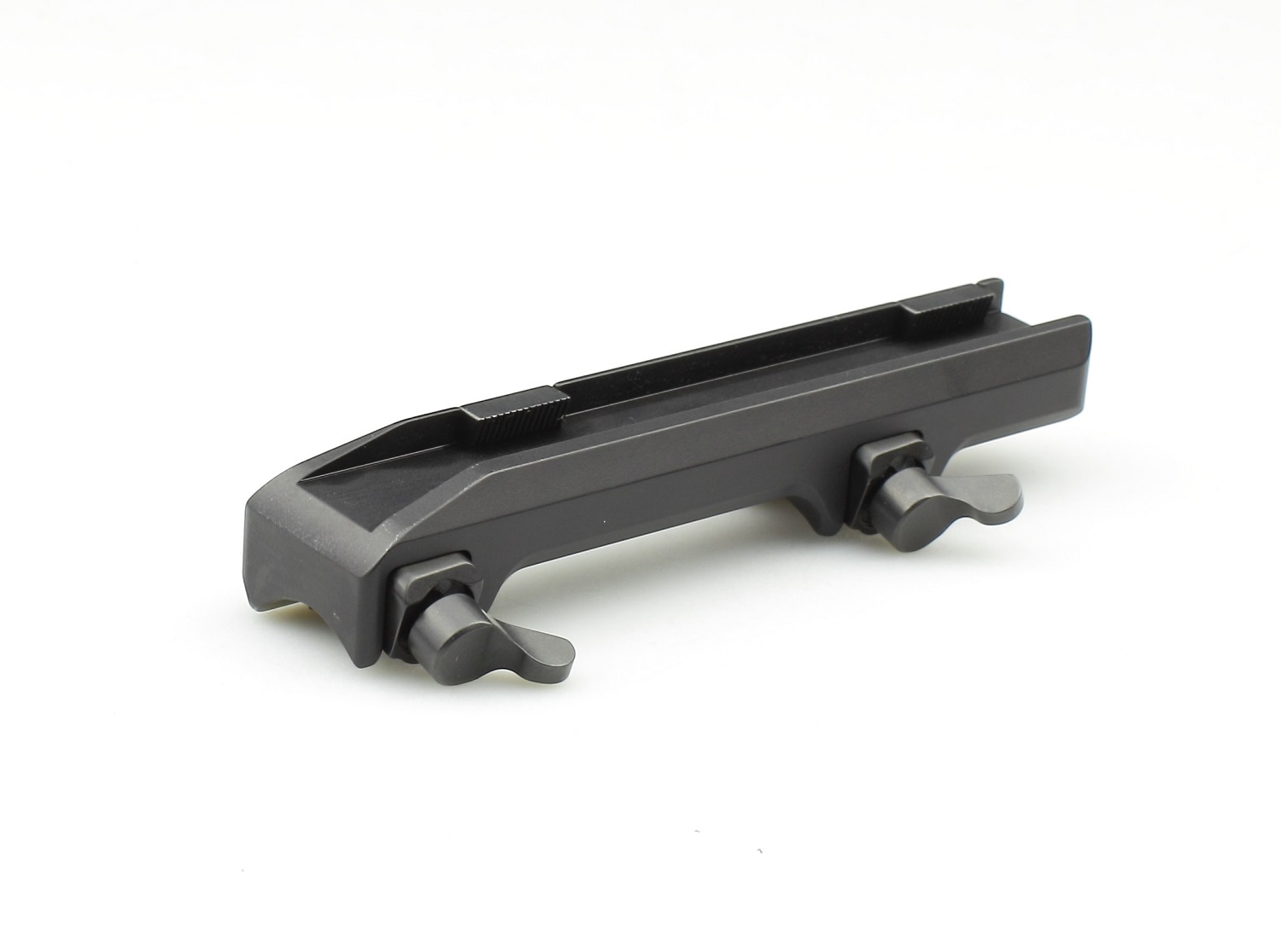 

Быстросъемный кронштейн Blaser R8 на LM- призму (5092-40194), 00013019