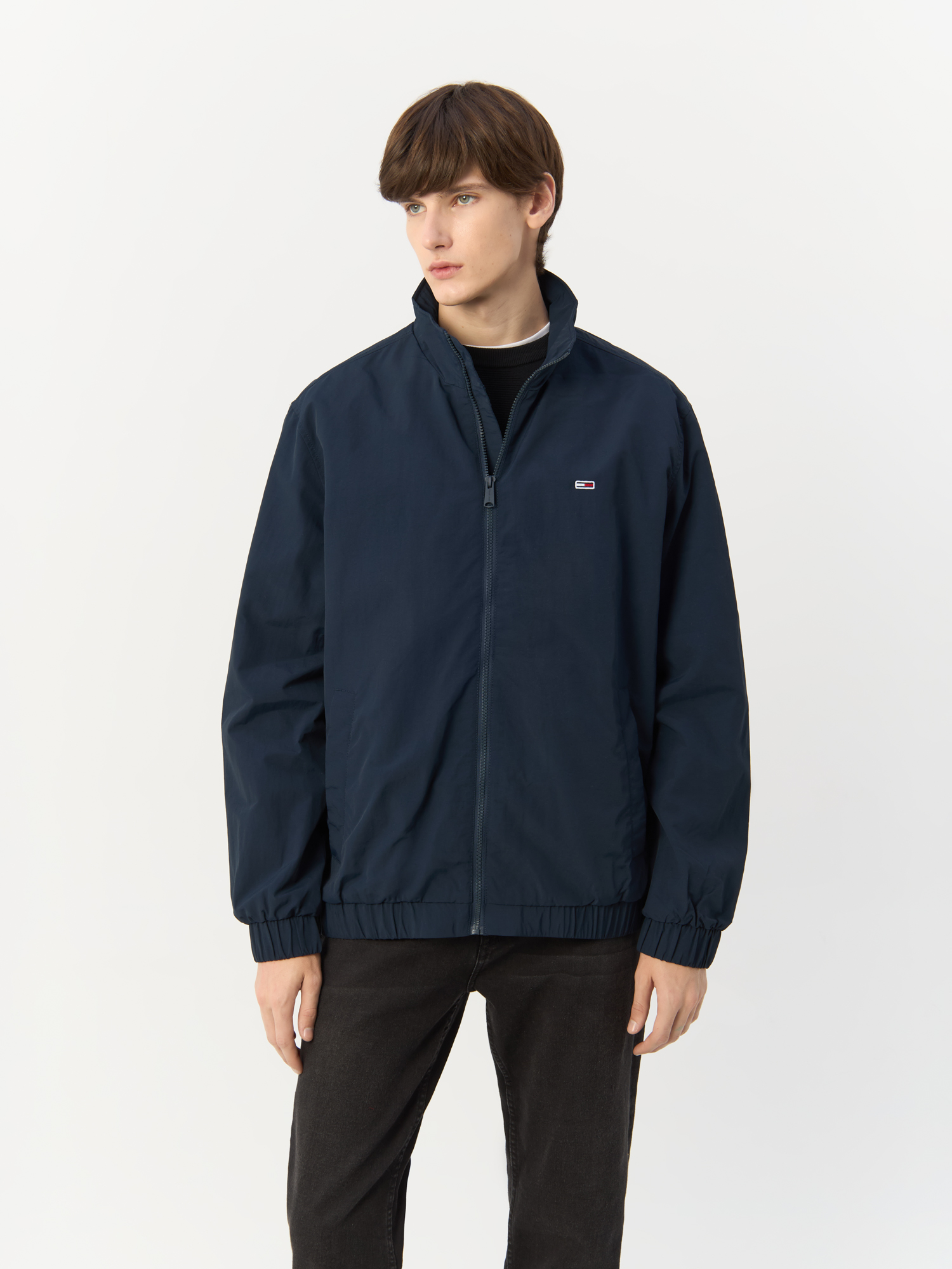 

Куртка мужская Tommy Hilfiger Jeans DM0DM17982 синяя-C1G XS, Синий, Essential Windbreaker